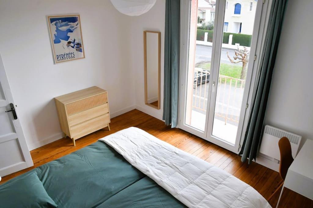 Vue Pyreneenne Elegante Avec 2 Chambres Tarbes Extérieur photo